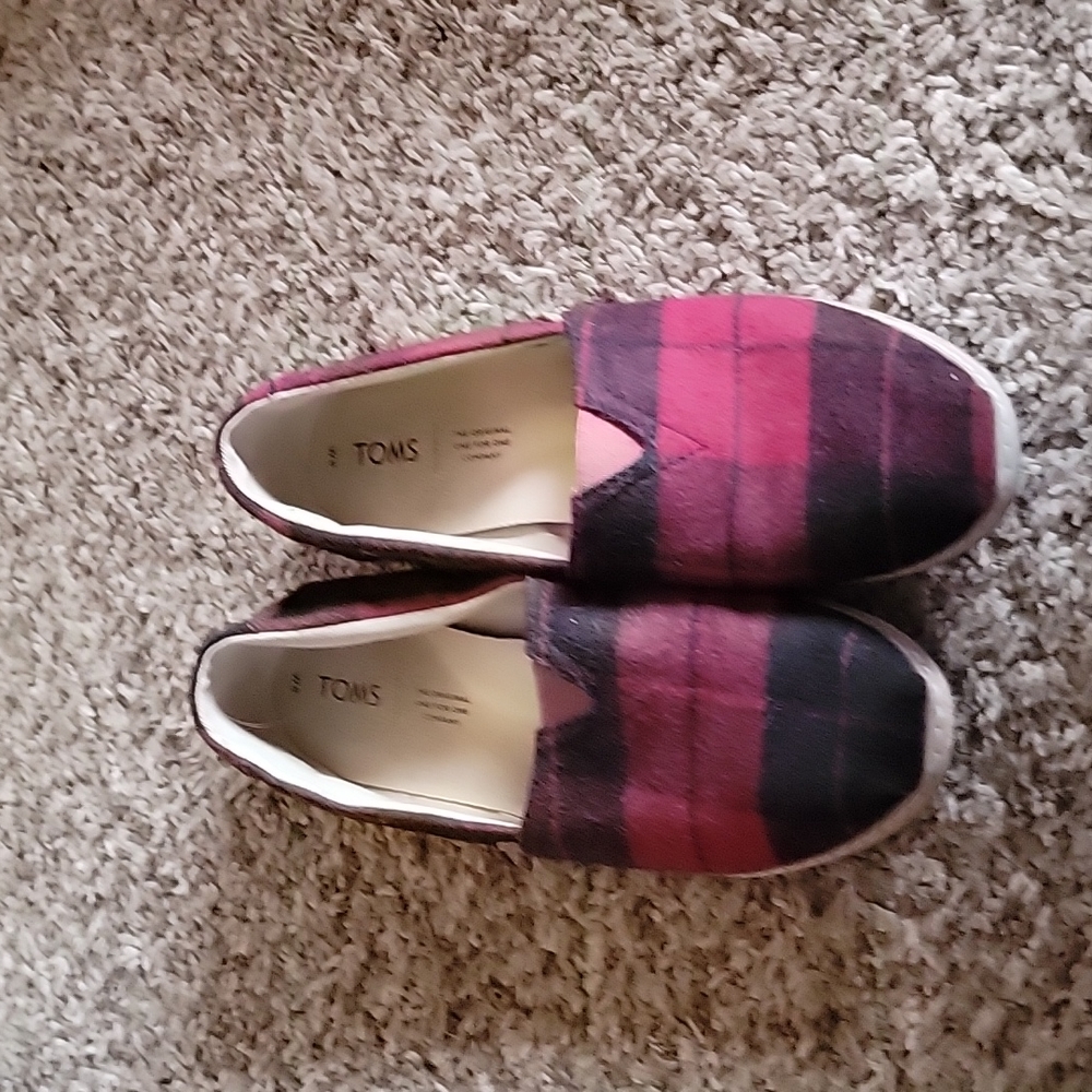 Tom's size 8